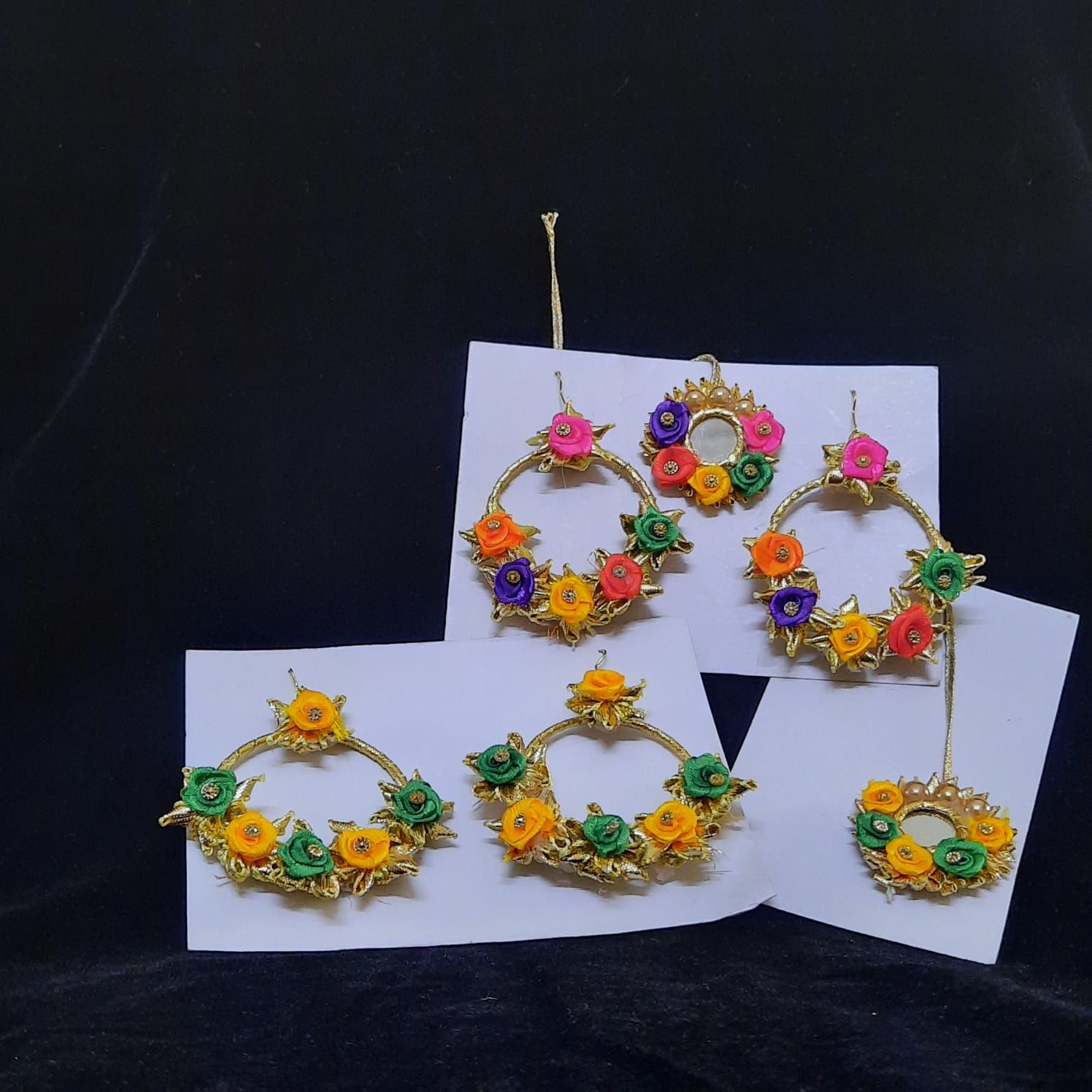 mehndi jewelry sets available - earrings and matha teeka - mayun mehndi earrings and matha teeka - mayun mehndi set - mehndi wear - mayun wear - dholki accessories for bride - bridal wear - formal wear - fashion jewelry -mehndi earrings - matha teeka