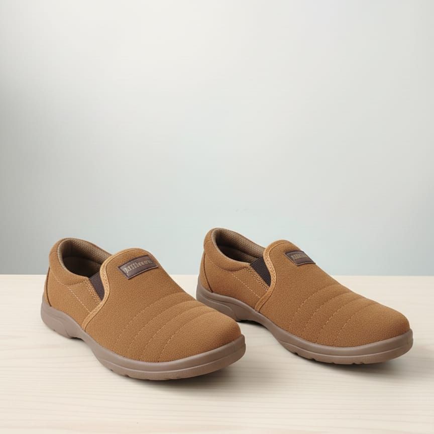Men’s Comfortable Slip-On Casual Shoes – Soft Fabric & Lightweight Sole