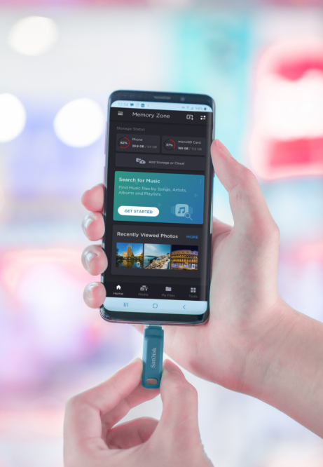 Free Gift + SanDisk  Ultra Dual Drive Go USB Type-C Flash Drive, Black speed upto 400mbs