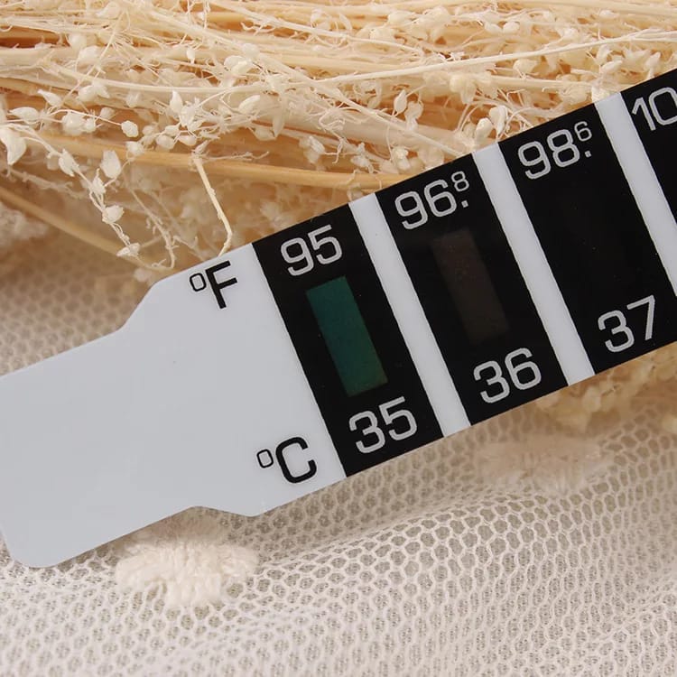 LCD Thermometer Strip ABS Reusable Flexible Head Fever Forehead Thermometer Color Change Home Test Temperature LCD Thermometer Strip ABS Reusable