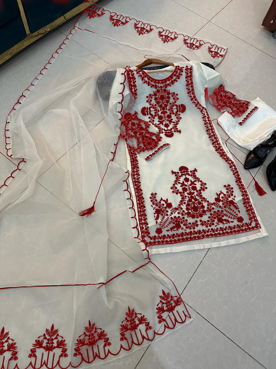 3Pc Party Wear Embroidered Suit For Women Summer Cotton Silk Fabric Wedding Formal Style Multiple Color