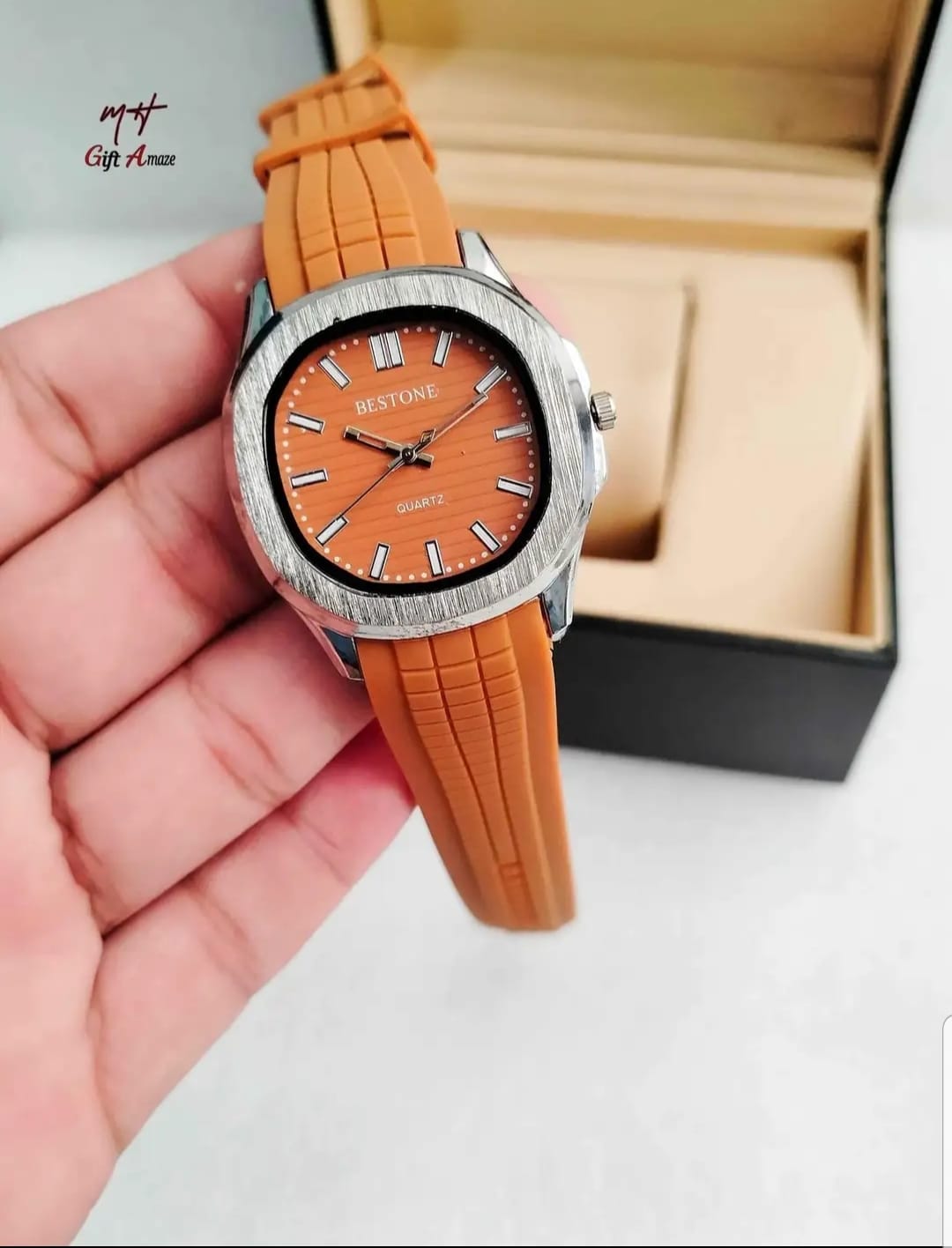 Square Dial Watch With Rubber Strap For Men And Boys High Quality Modern Design Wrist Watch Stylish Gift