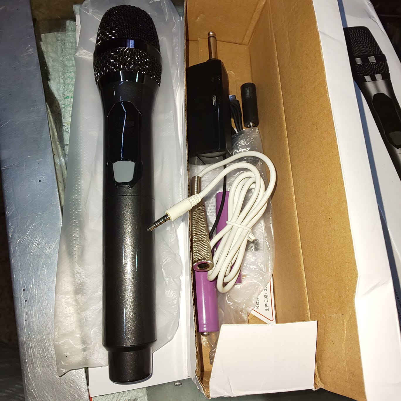 WIRELESS CHARGEABLE MICROPHONE FOR MOBILE