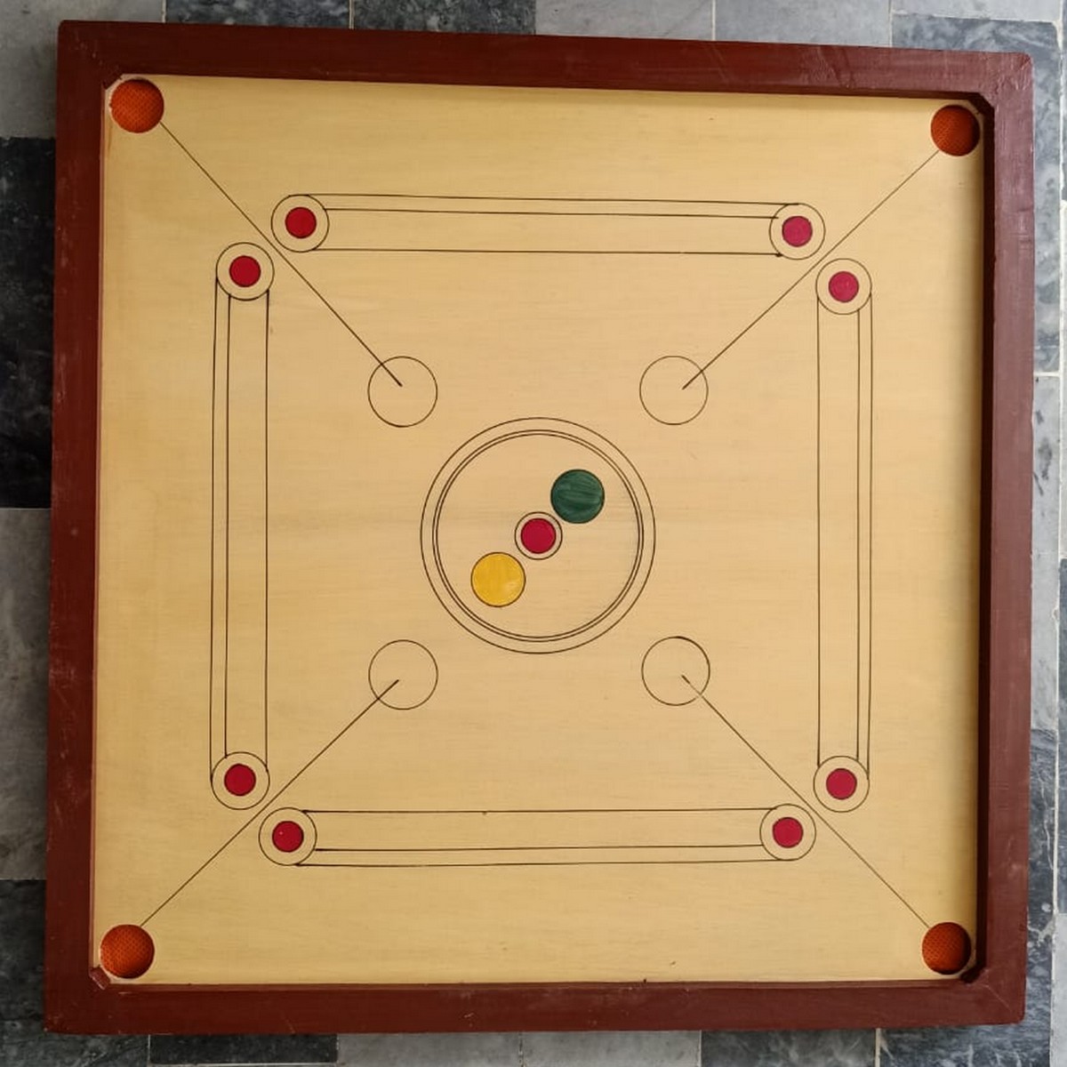 30 inches Large Carrom Board Game with Free Coins, Striker, Boric Powder:  Buy Online at Best Prices in Pakistan | Daraz.pk