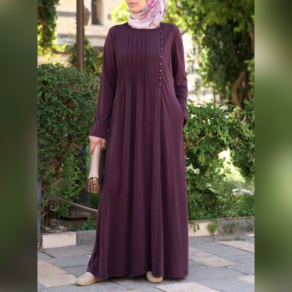 pleated abaya