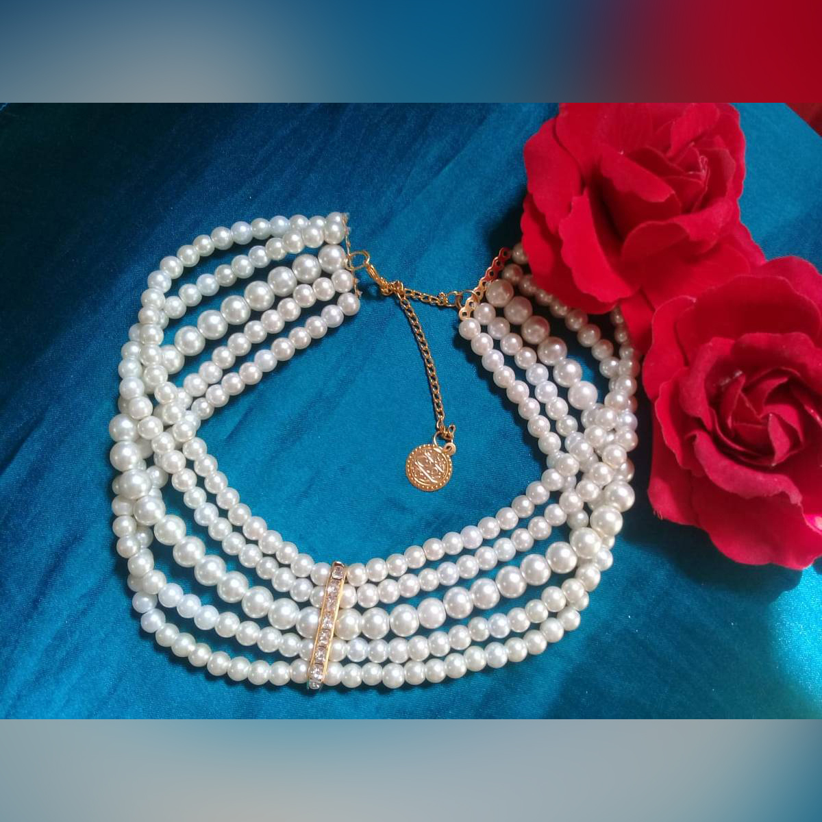 Adjustable White Pearls Stone 