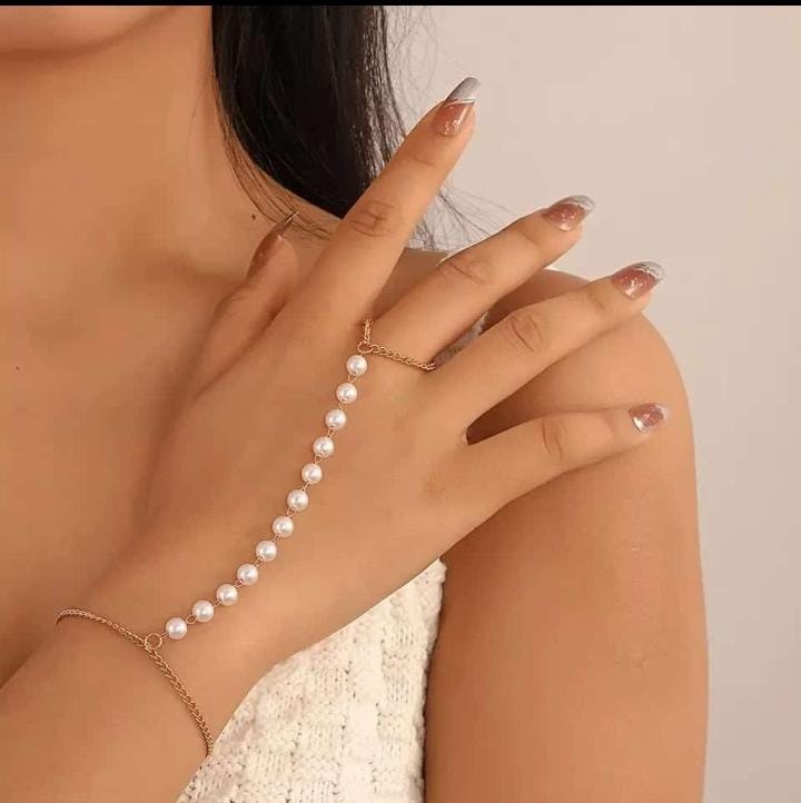 Beautiful and trendy bracelet for girls latest design