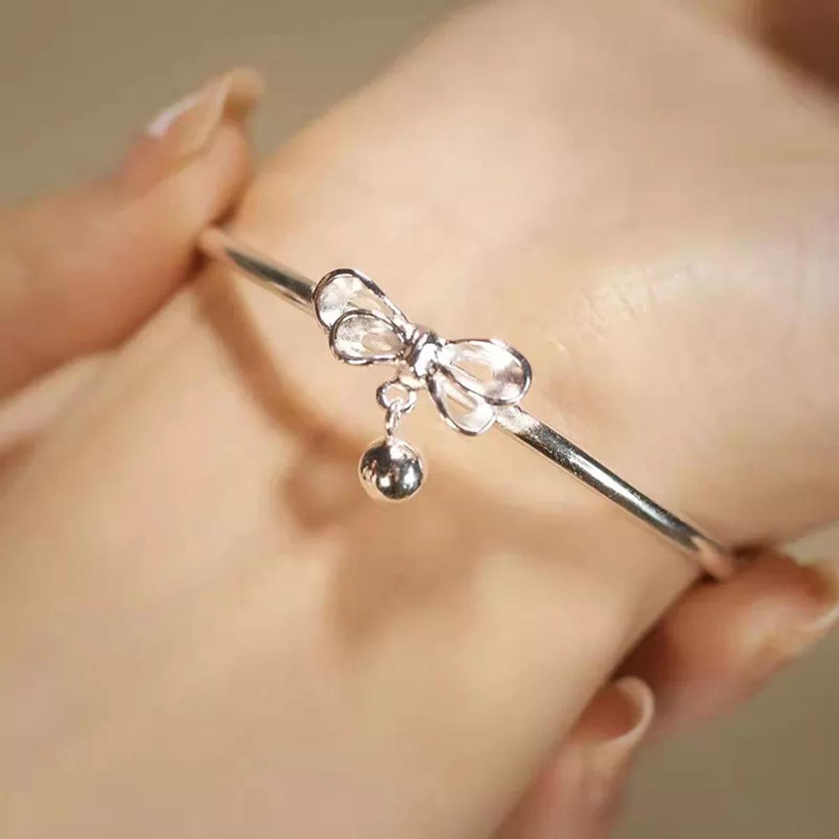 Fashion Jewelry Silver Cute Sweet Bow Bell Girl Bracelet Ladies Girl Elegant Trend Charm Bracelets For Girls Stylish Festive Birthday Friends Gift Jewelry Soomas Jewels Bracelets For Women