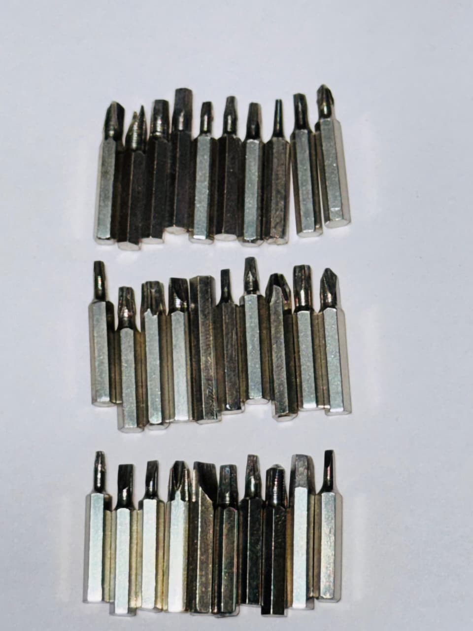 32 in 1 Precision Screwdriver Set Magnetic Multi Bit Tool Kit for Mobile Phone Laptop Watch Repair Hand Tools Kit