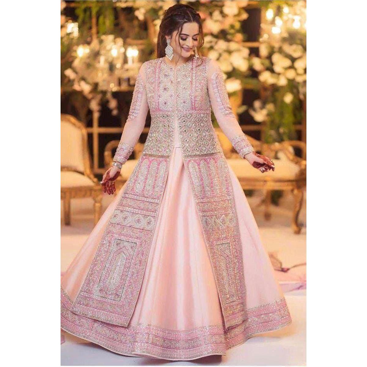 Aiman khan peach coat style