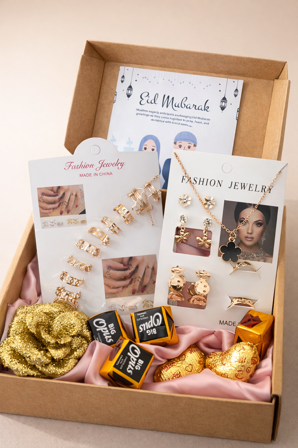 🎁 Gift Box for Girls – Rings Set, 4 Pairs of Earrings & Necklace Jewelry Combo