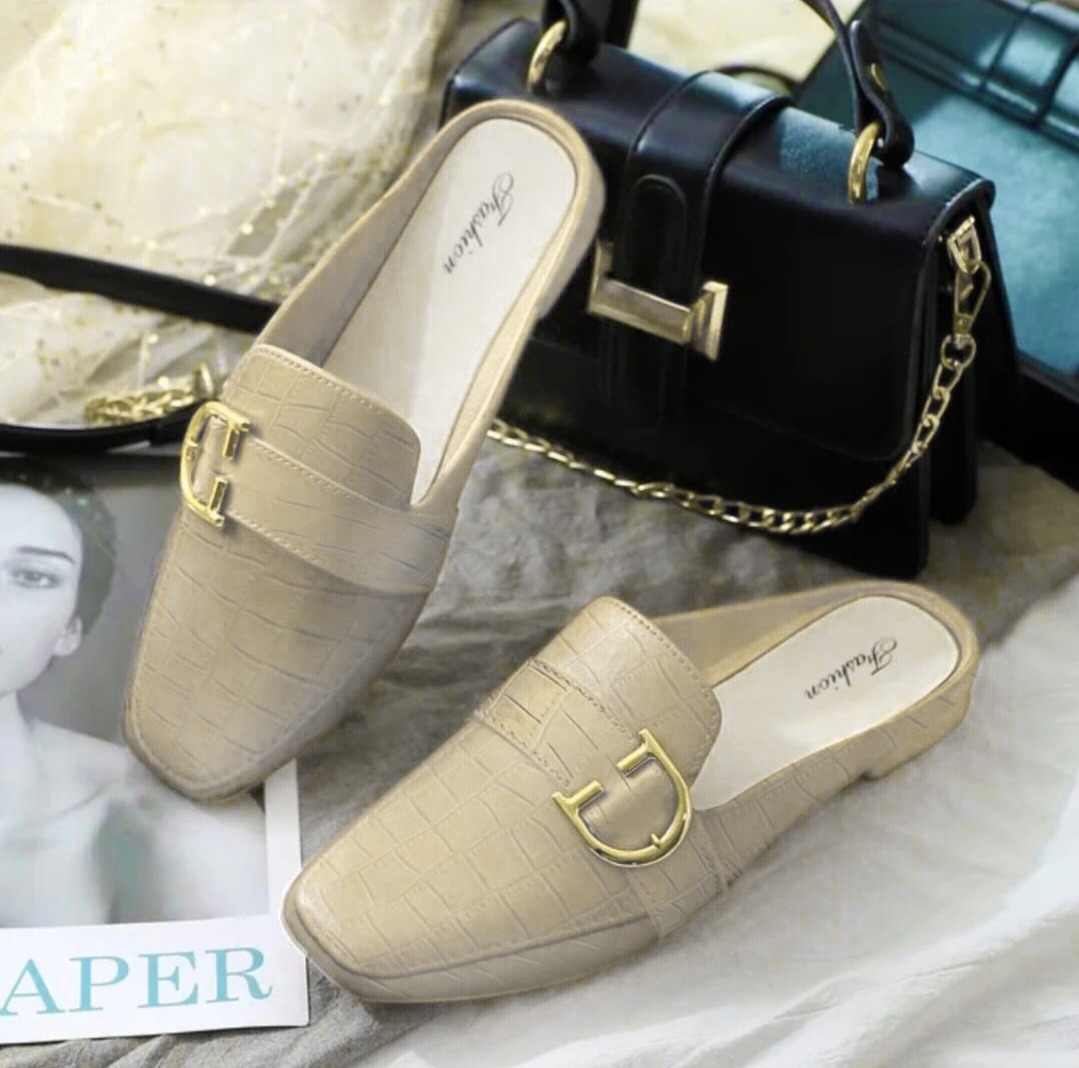 Glimmer - Rubber summers Half shoes korean style for girls | Stylish Crocodile Pattern Rubber loafers with Golden Buckle