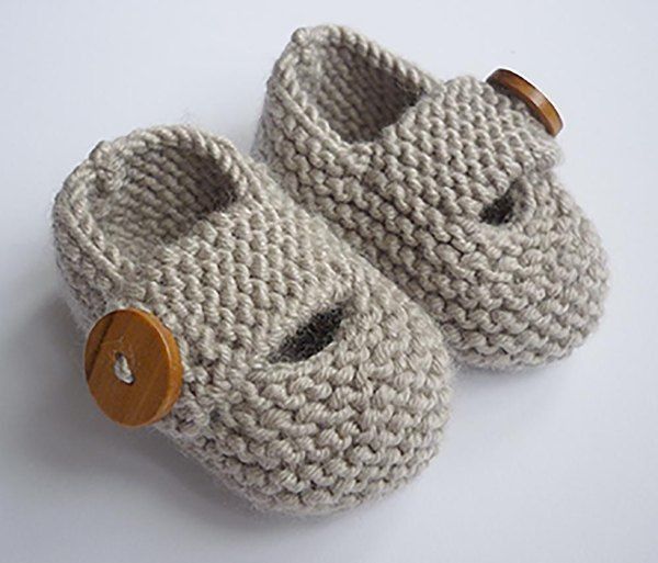 BABY BOOTIES / BABY SHOES / CUTE BABY WOOLEN CROCHET HANDMADE BABY GIRL SHEOS FOR WINTER / FOR ALL SEASONS CROCHET ACCESSORIES