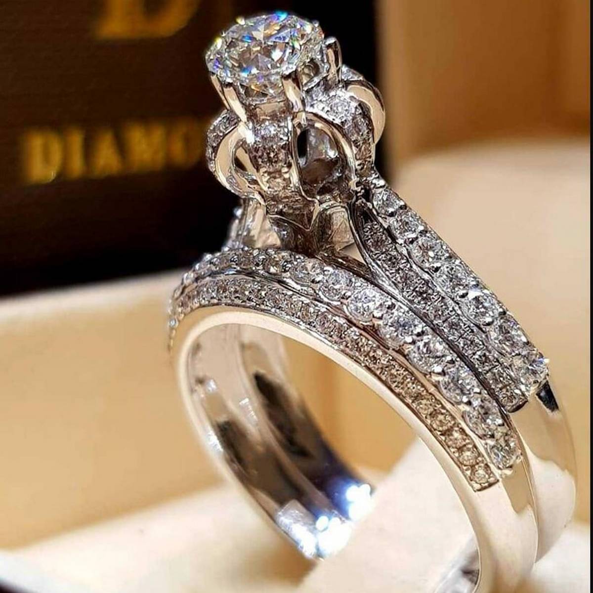 Trendy High Class Silver 2 Pieces Royal Love Crown Gem CZ Ring For Women