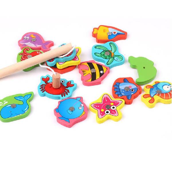 Simple Magnetic Wooden Fishing Toy Set for Kids