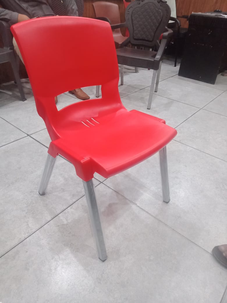 High Quality Bravo Adult Plastic Chair