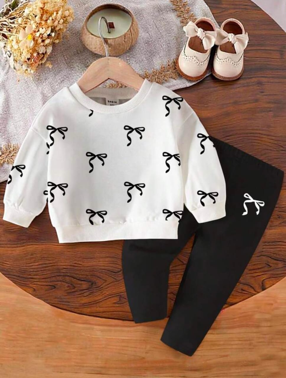 White Stylish Bow Printed  Fleece Winter Kids Tracksuit For Girls
