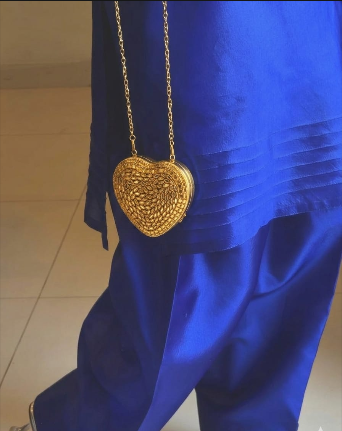 Most Trendy Mini Heart Metallic Kundan clutch  With Long Chain For Women & Girls