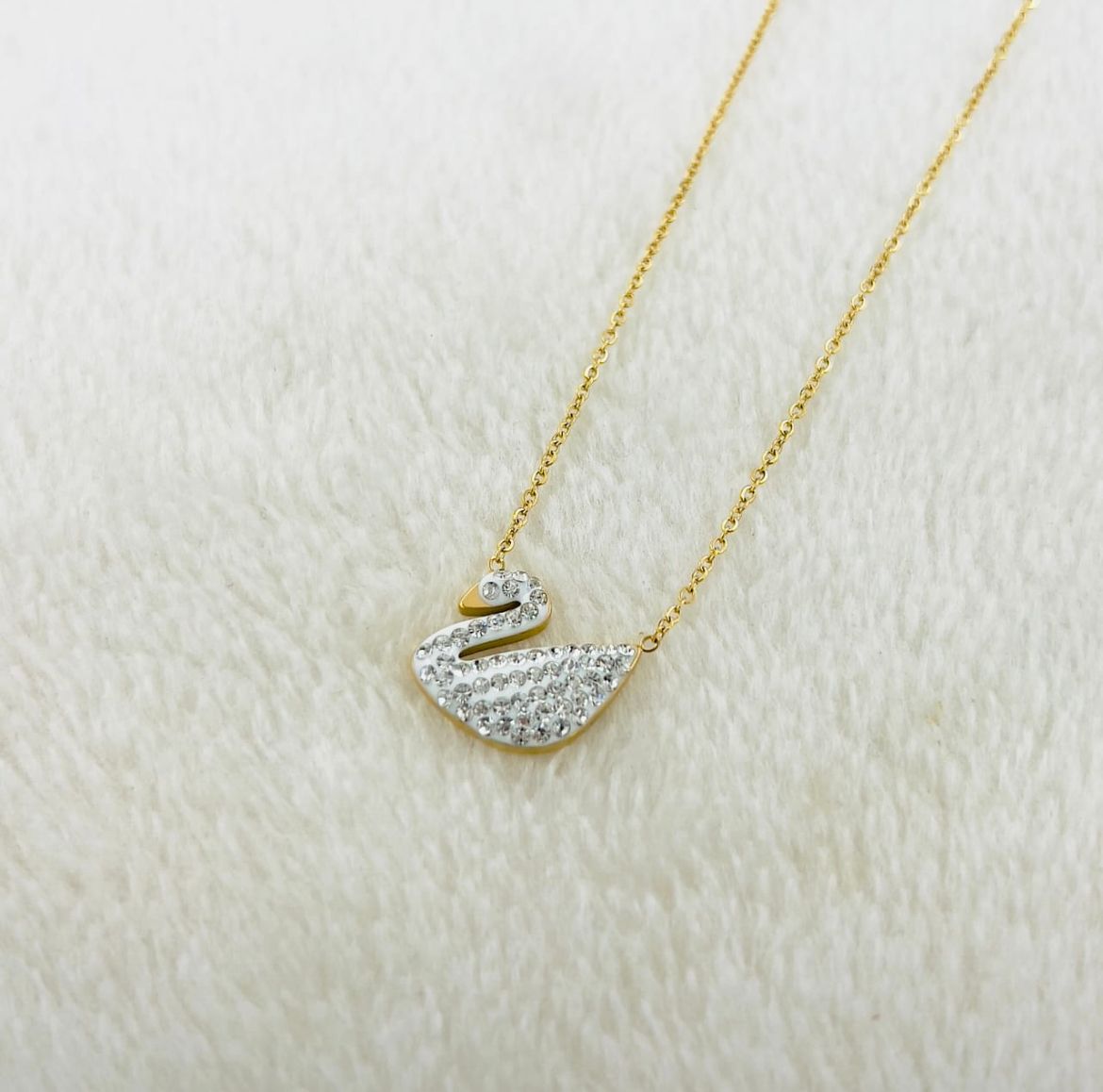 Swan pendant hot sale