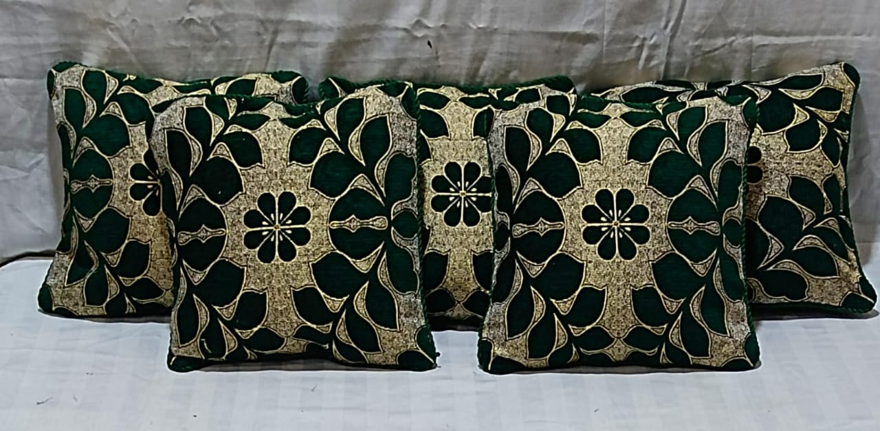 5-Piece Velvet Jacquard Cushion Cover Set Elegant and Durable