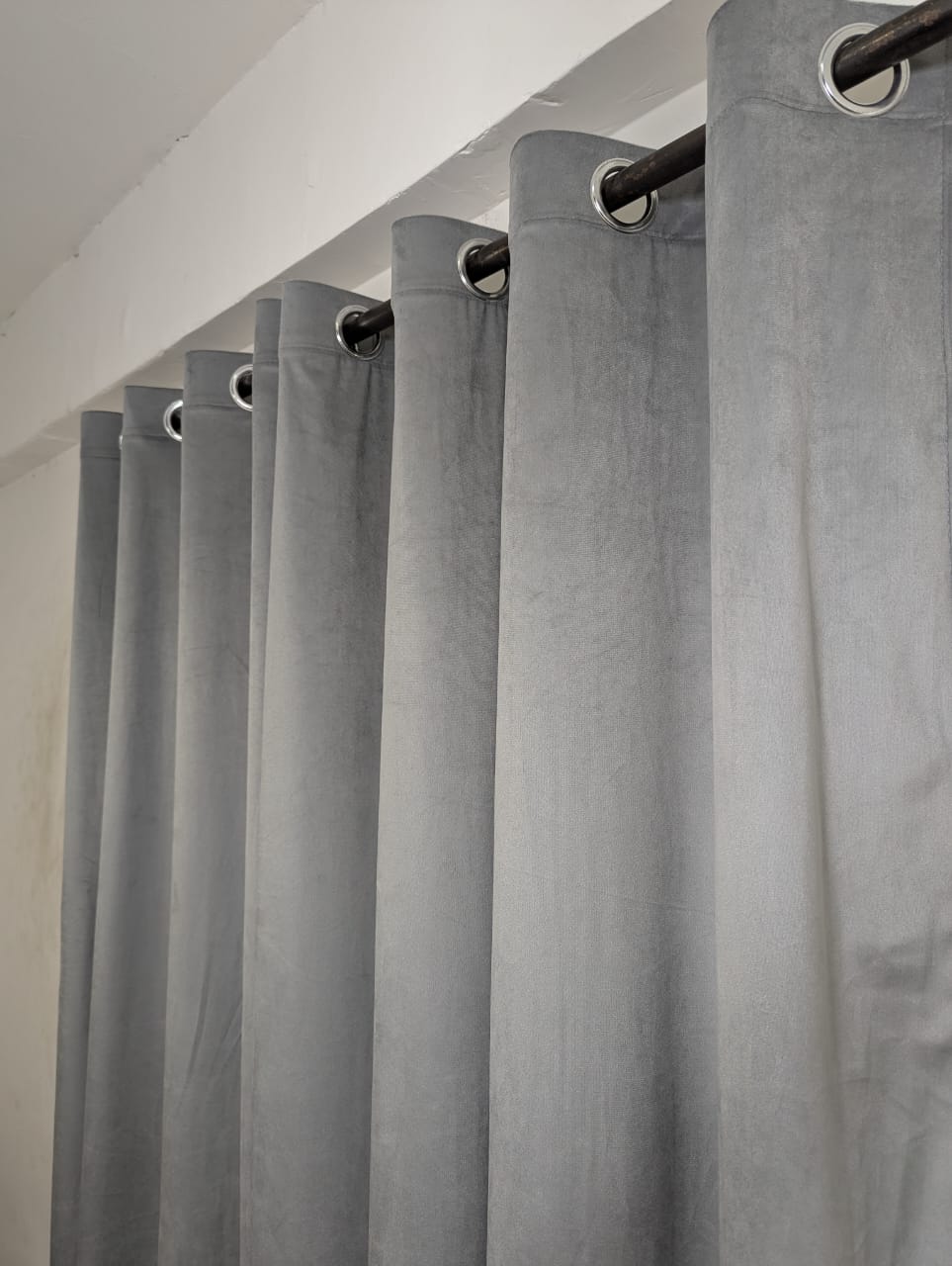Imported Soft Velvet Curtains, ( 1 Piece) Premium Quality Luxury China Velvet Curtains, Size 4.5ft*8.5ft - Available in Elegant Colors And Shades.