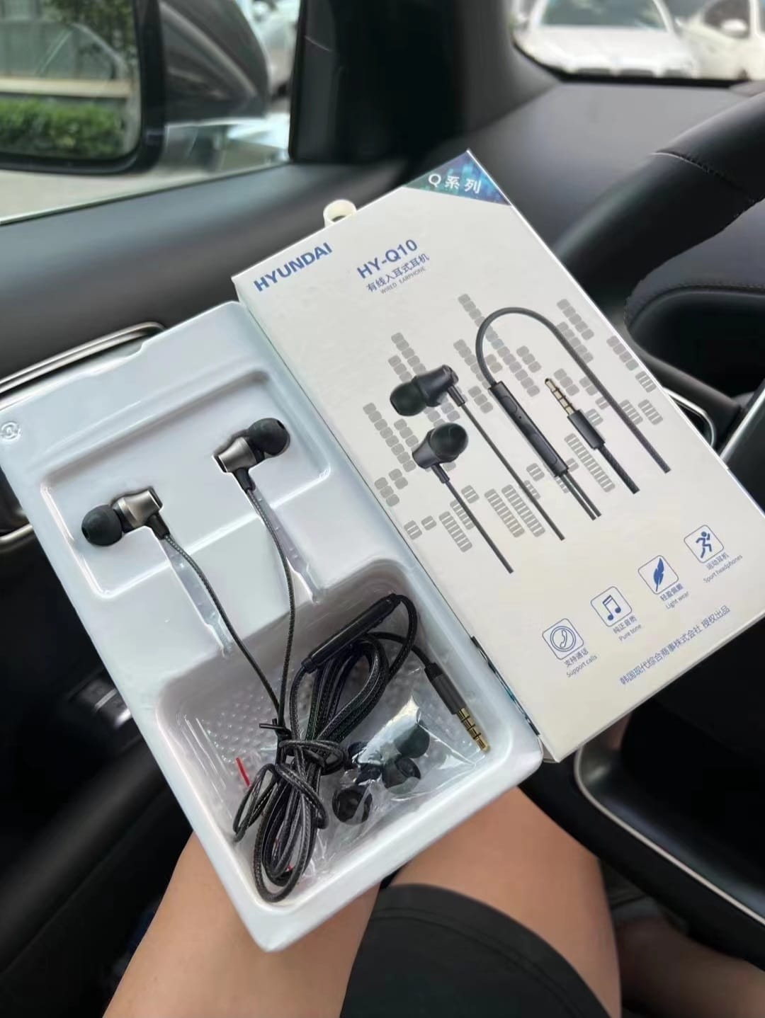 100% Original HY-Q10 Earphones Headphones for Hyundai New Xcent Earphone Original Like Wired Stereo Deep Bass Head Hands-free Headset Earbud With Built in-line Mic, With Premium Quality Good Sound Call Answer/End Button, Music 3.5mm Aux Audio Jack