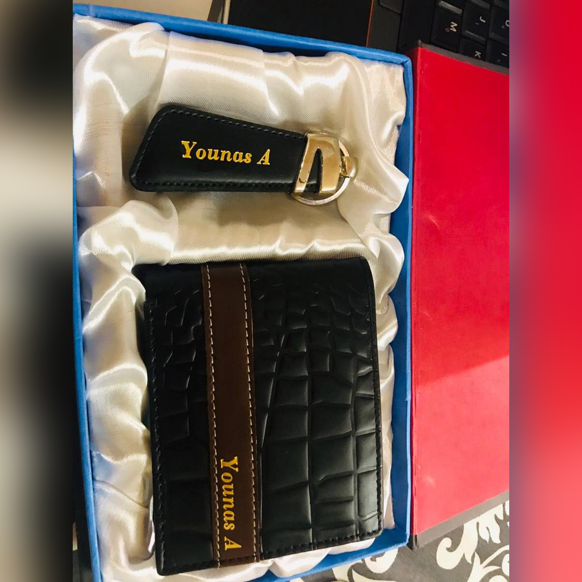 Crocodile Design Customized Wallet And Keychain With Beautiful Box Packing , Wallet For Men