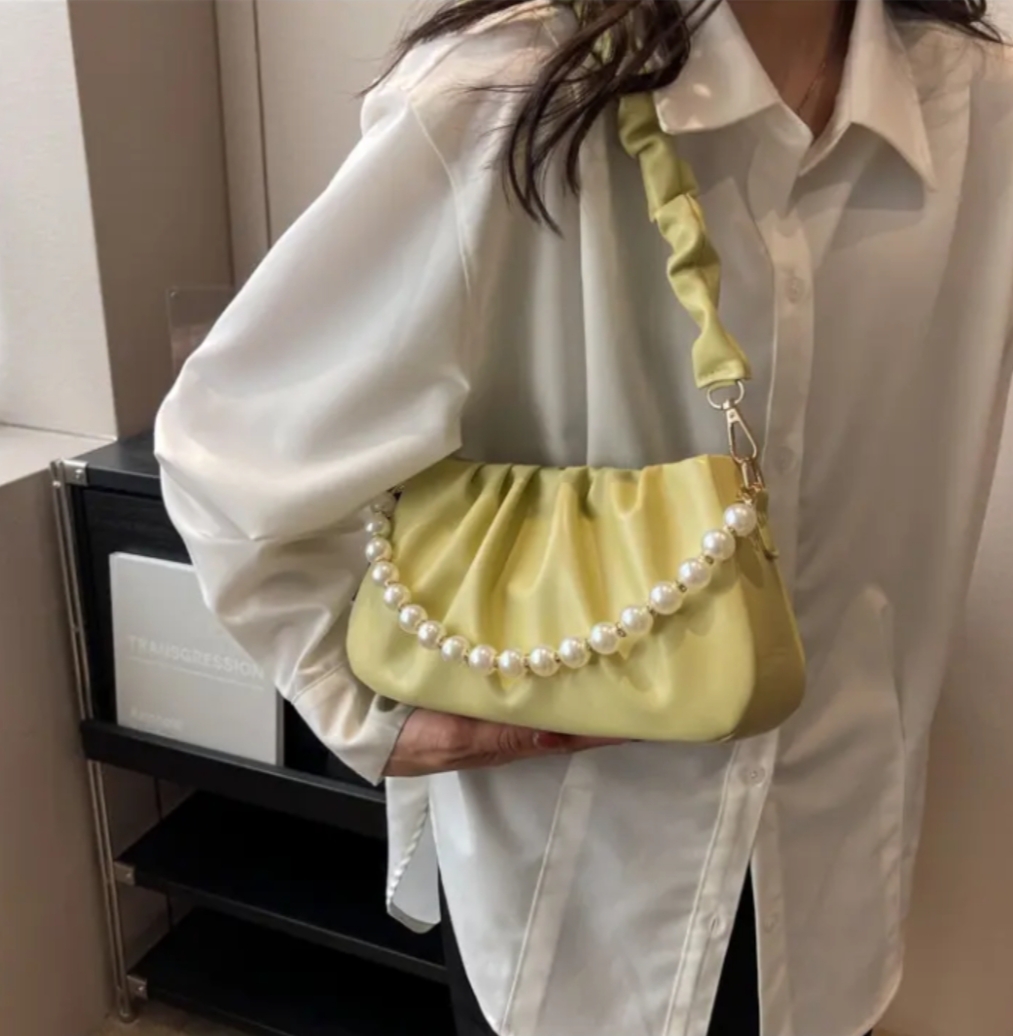 Top Stylish hand bags for girls with stylish golden chain and long strap top trend stylish Elegant crossbody bag long strap for girls and women