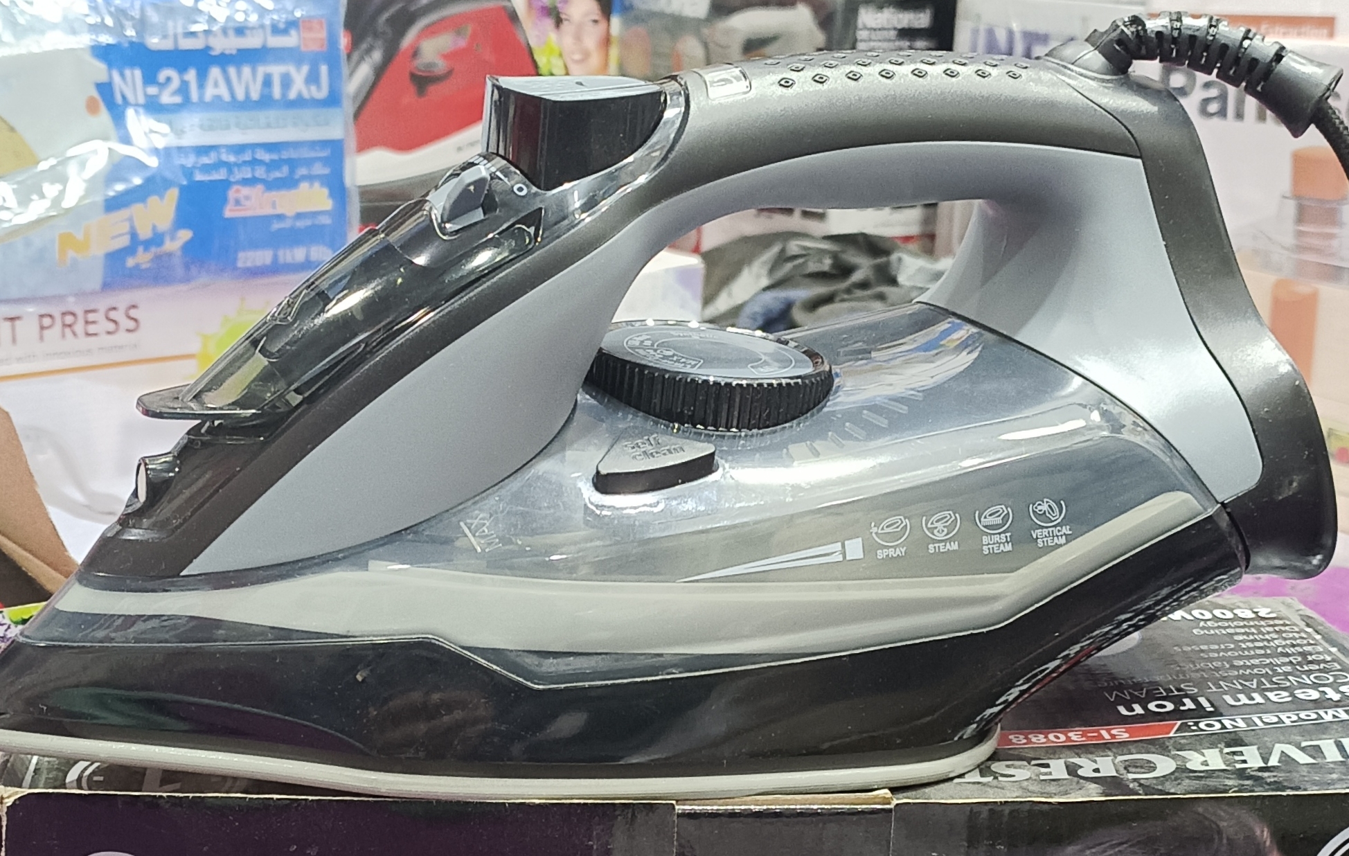 Steam Iron model 3088 Daraz.pk