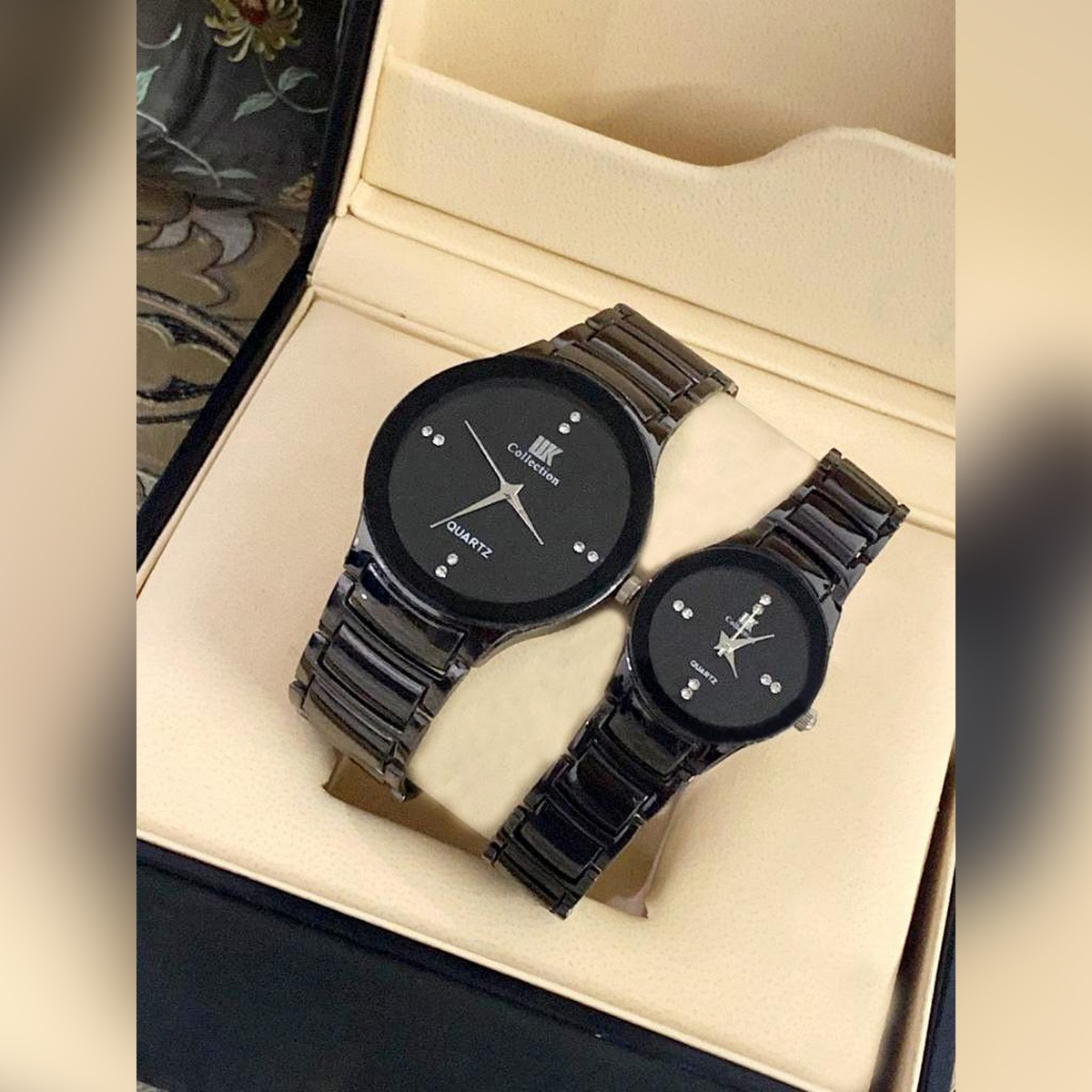 Couple watch black colour sale