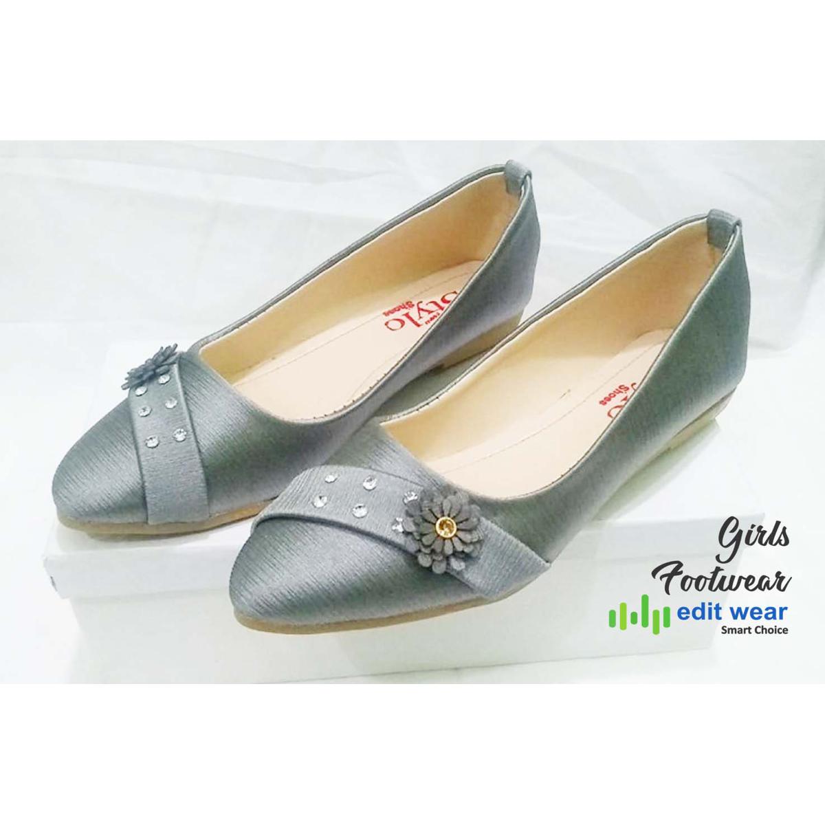 Girls hot sale shoes designs