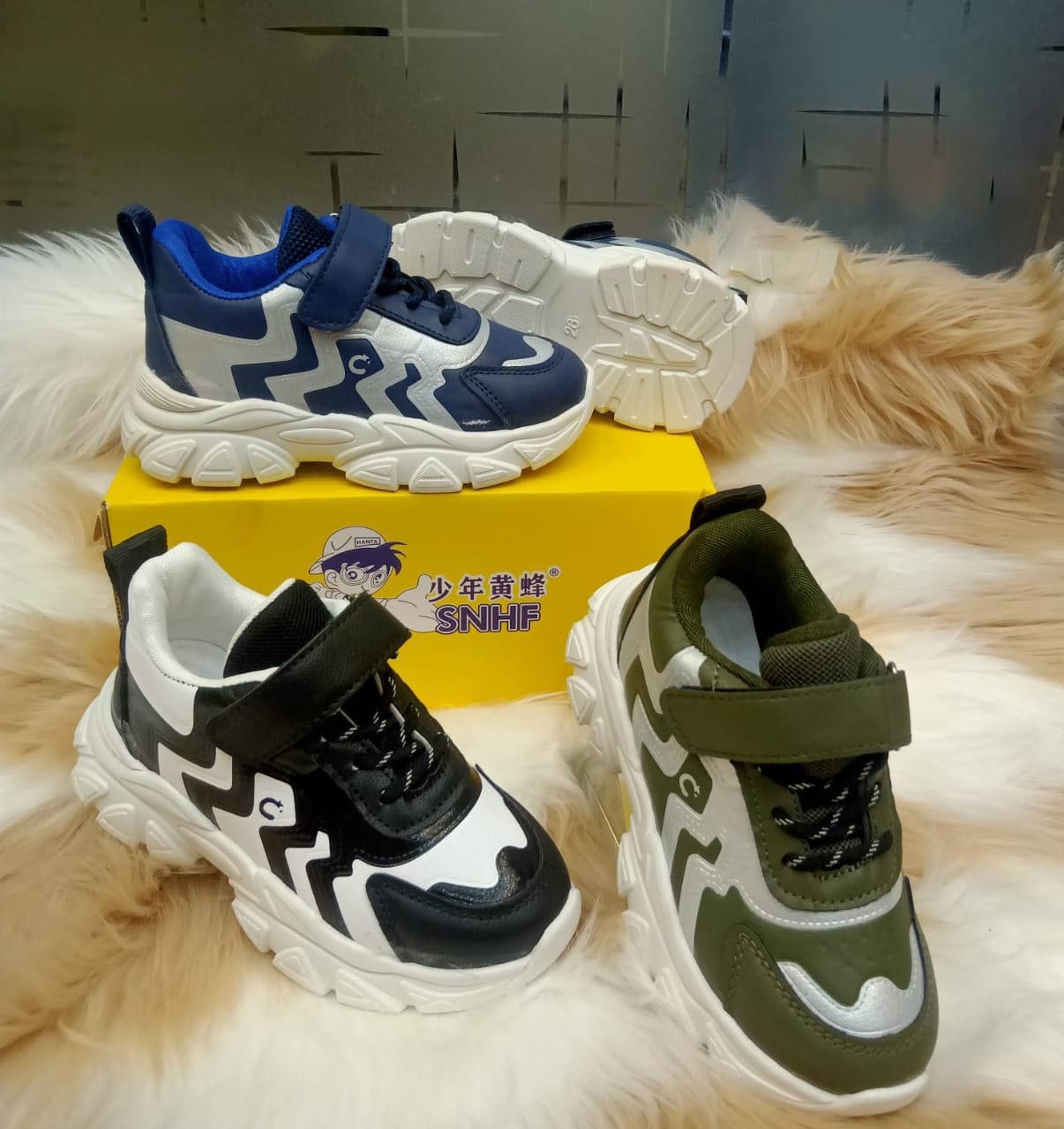 Discover stylishly designed running shoes for boys and girls that prioritize breathability - Jogger Shoes tailored for kids, exclusively offered at our renowned footwear boutique.