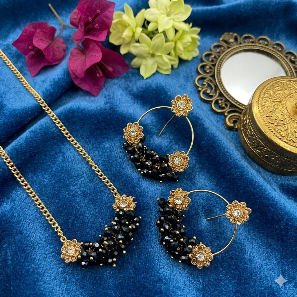 Crystal Gajra  Set  New stylish Long lasting polish