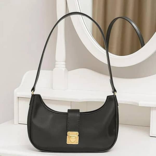 Luxury Crescent Half-Moon Shoulder Bag – Premium Minimalist Underarm Crossbody Bag for Women