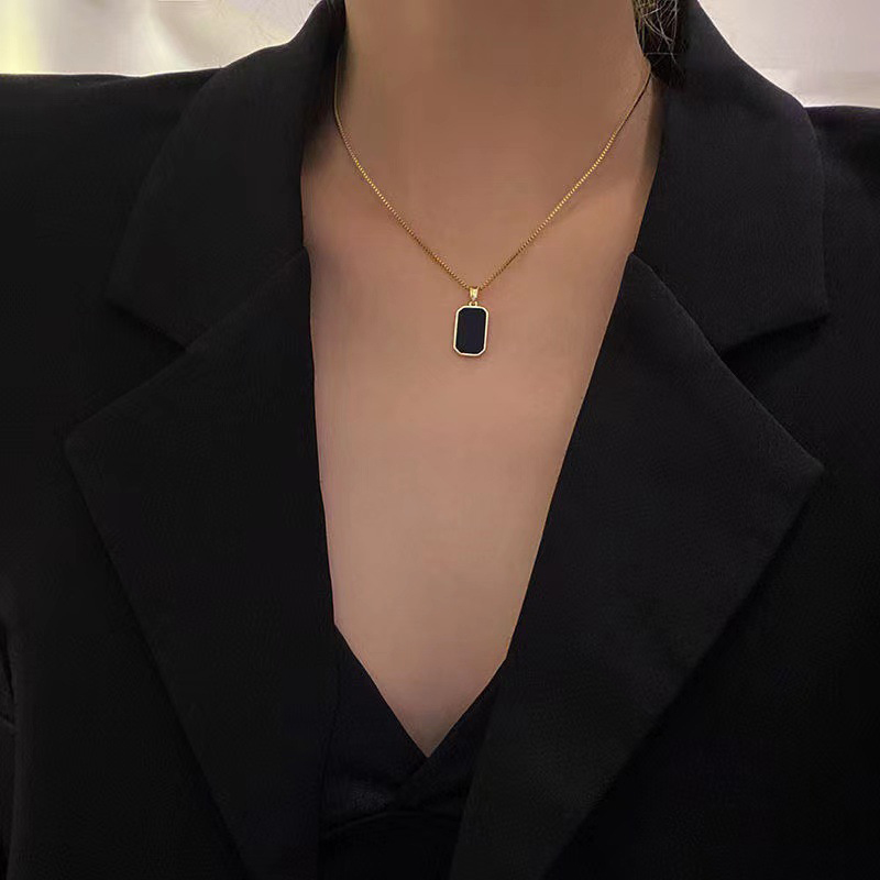 Fashion Square Necklace For Women Korean Style Black Geometric Pendant Necklace Collar Neck Chain Charm Jewelry Party Gift