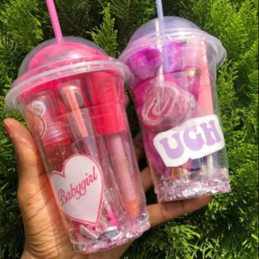 Girly Gift Cup Set – Lip Gloss, Lip Oil, Perfume & Accessories – Perfect for Girls/Women