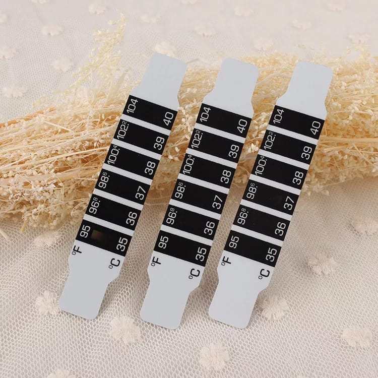 LCD Thermometer Strip ABS Reusable Flexible Head Fever Forehead Thermometer Color Change Home Test Temperature LCD Thermometer Strip ABS Reusable