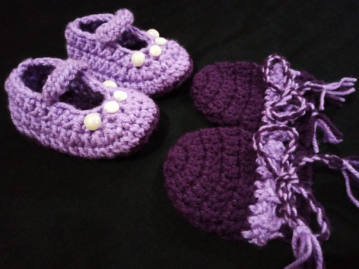 handmade woolen baby set