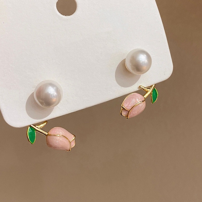 Tulip Flower Pearl Stud Earrings for Women and girl jewelry Exquisite Pearl Earring Party Jewelry