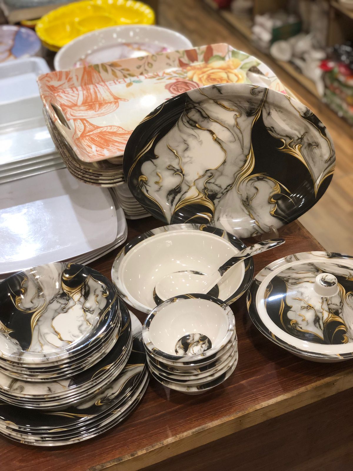 Buy black glass crockery dinner set Online at Best Price in