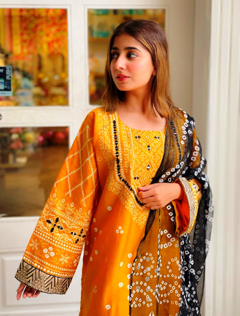 Piece Katan Silk Chunri Block Print Stitched Embroidery Mirror