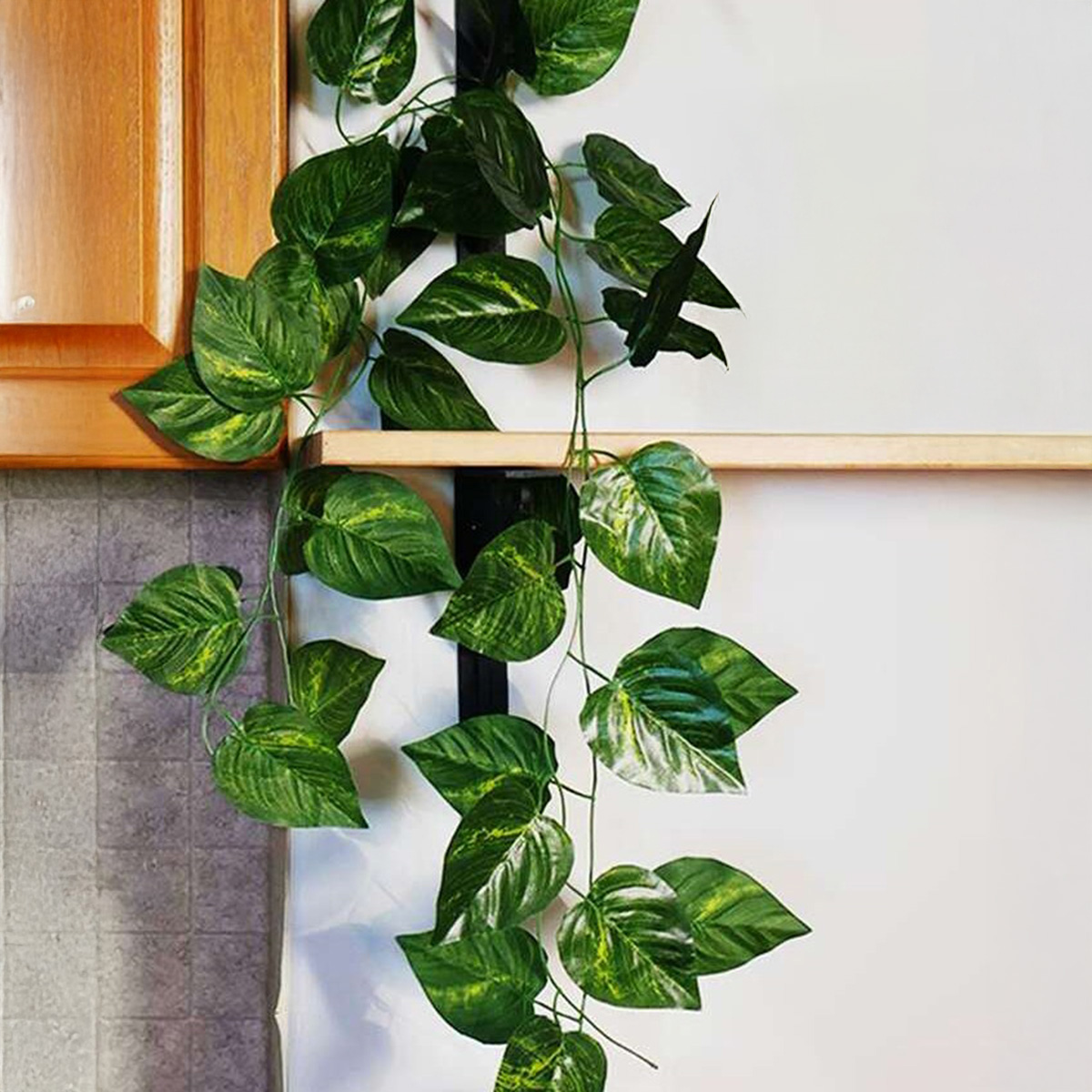 7 Feet Long Artificial Leaf Garland for Home and Office Wall Decoration