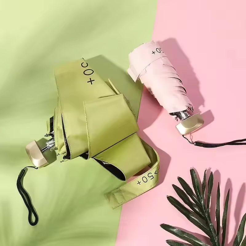 Mini pocket umbrella for rain, folding vinyl umbrella with UV ultraviolet protection, pocket sunshade, capsule - Lite Green