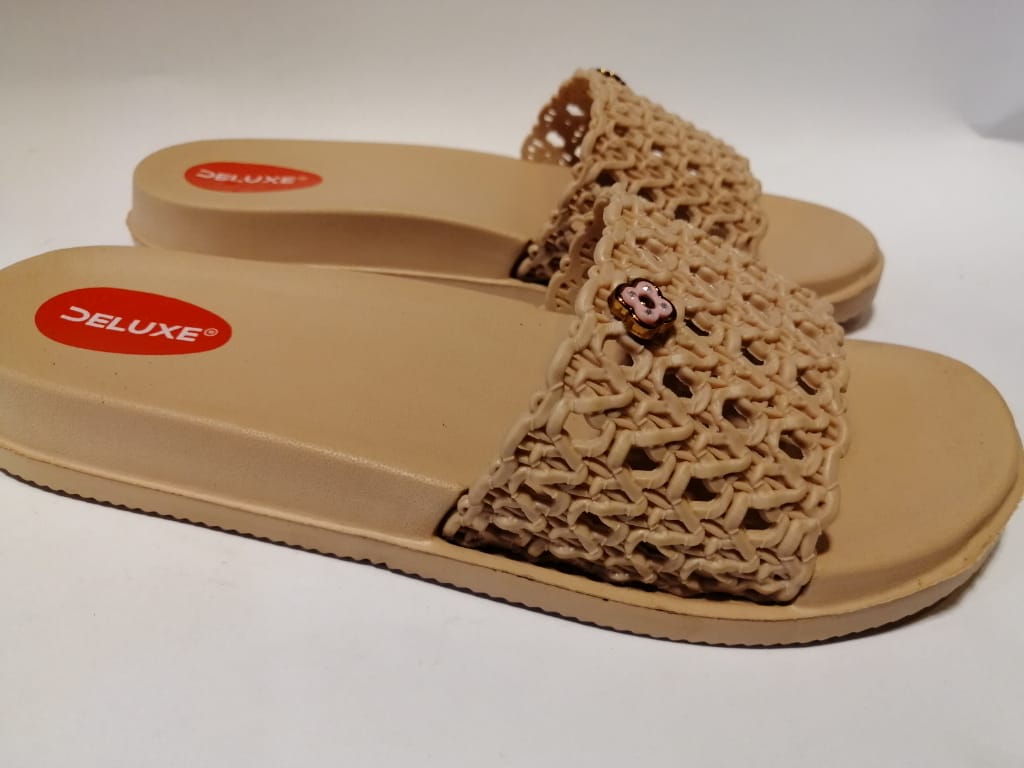latest ladies chappal designs