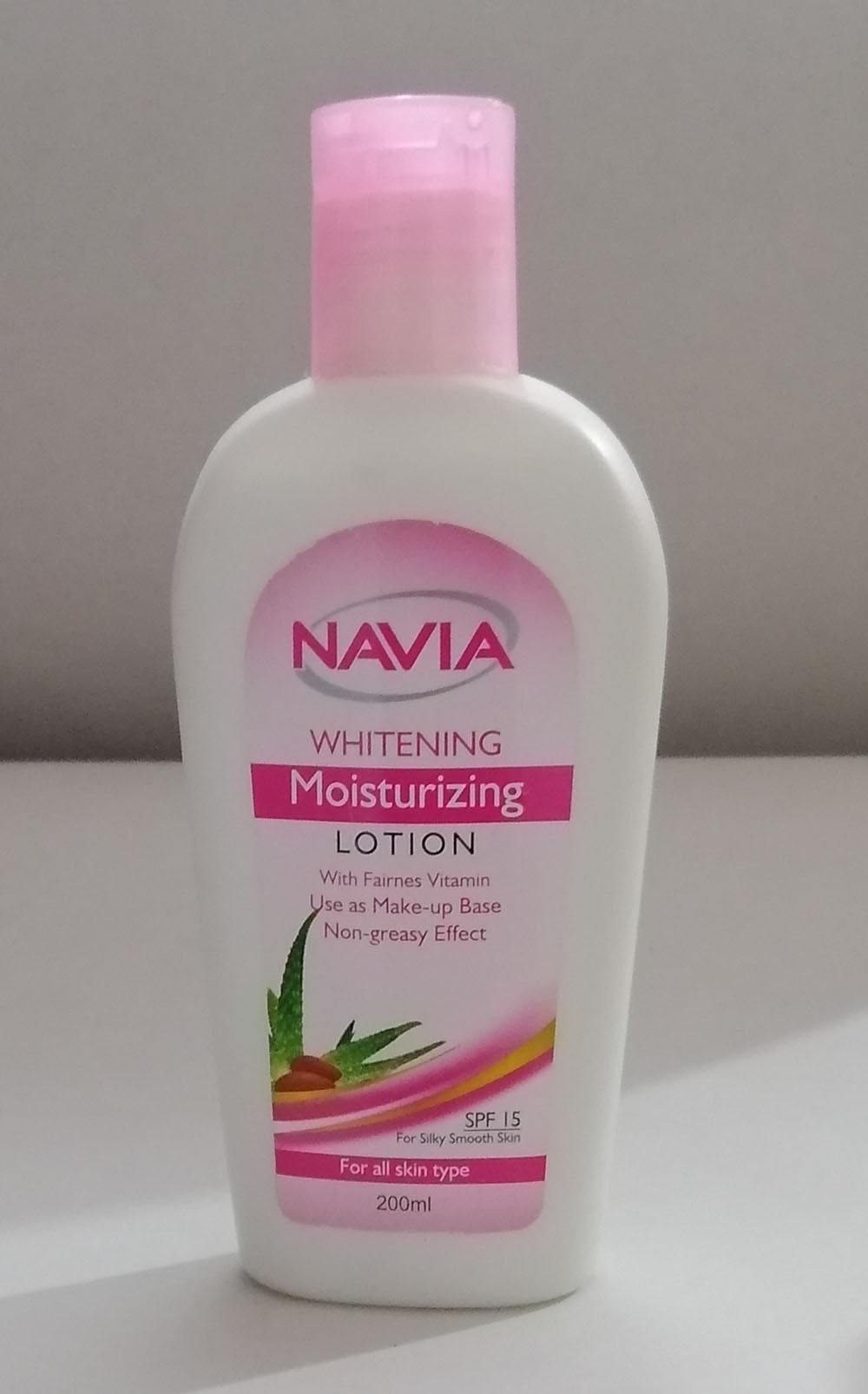 whitening and moisturizing lotion