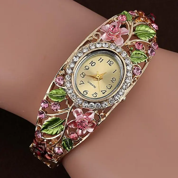 Gold watch outlet with crystals