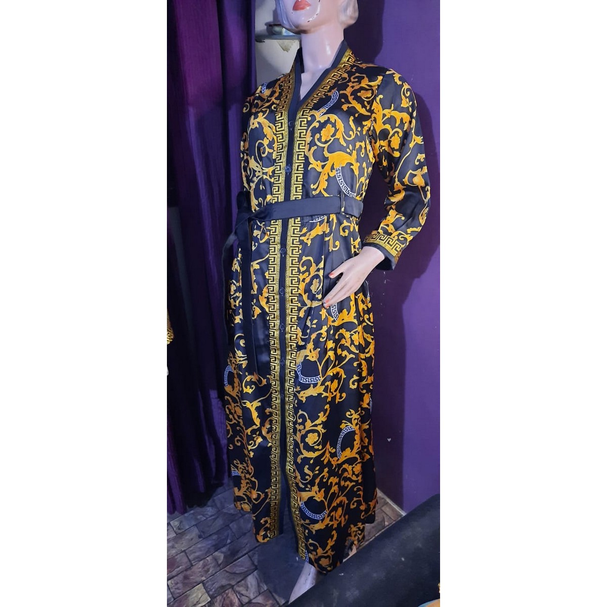 versace abaya