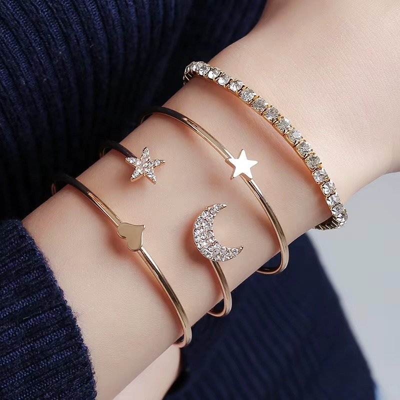 Adjustable Golden Chain Bracelet