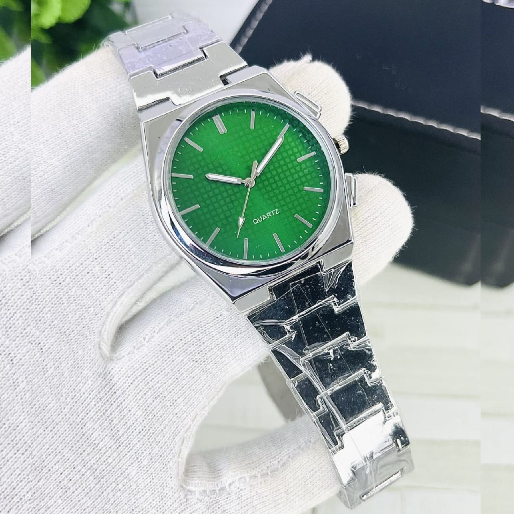 Bin-b Nautilus Watch for Men Stainless Steel Strap Quartz Watch Business and Ultra Thin Style Multiple Colors