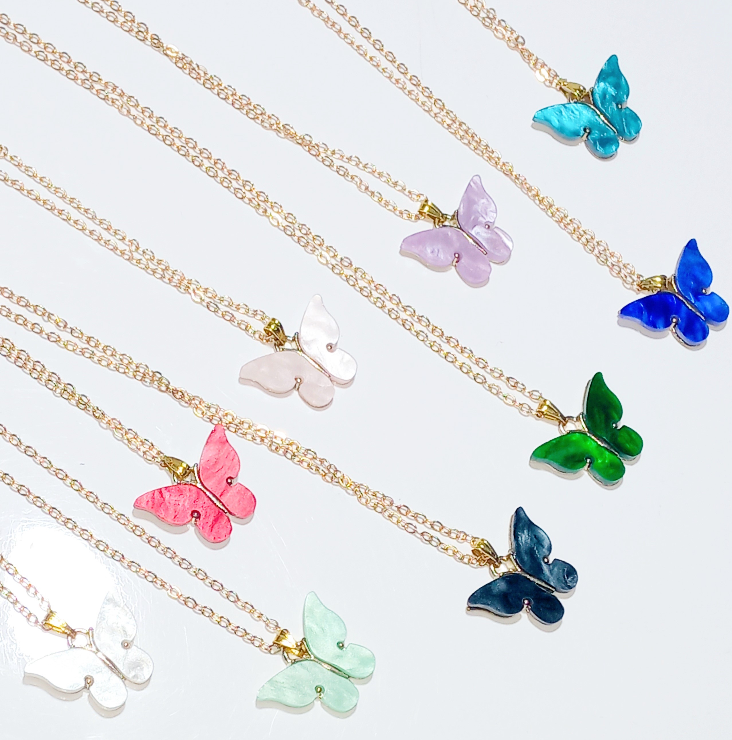 1Pc, Cute Acrylic Butterfly Pendant Chain Necklace/Locket, Perfect Gifts for Girls, Friends, And